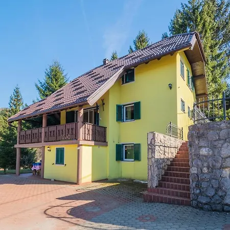Family-friendly House With Hot Tub Lokve, Gorski Kotar - 19457 Ferienhaus