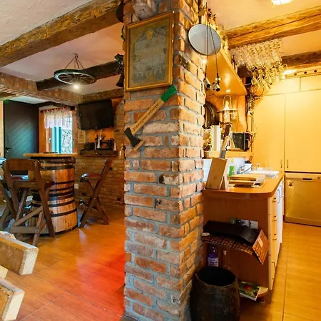 Family-friendly House With Hot Tub Lokve, Gorski Kotar - 19457 度假居
